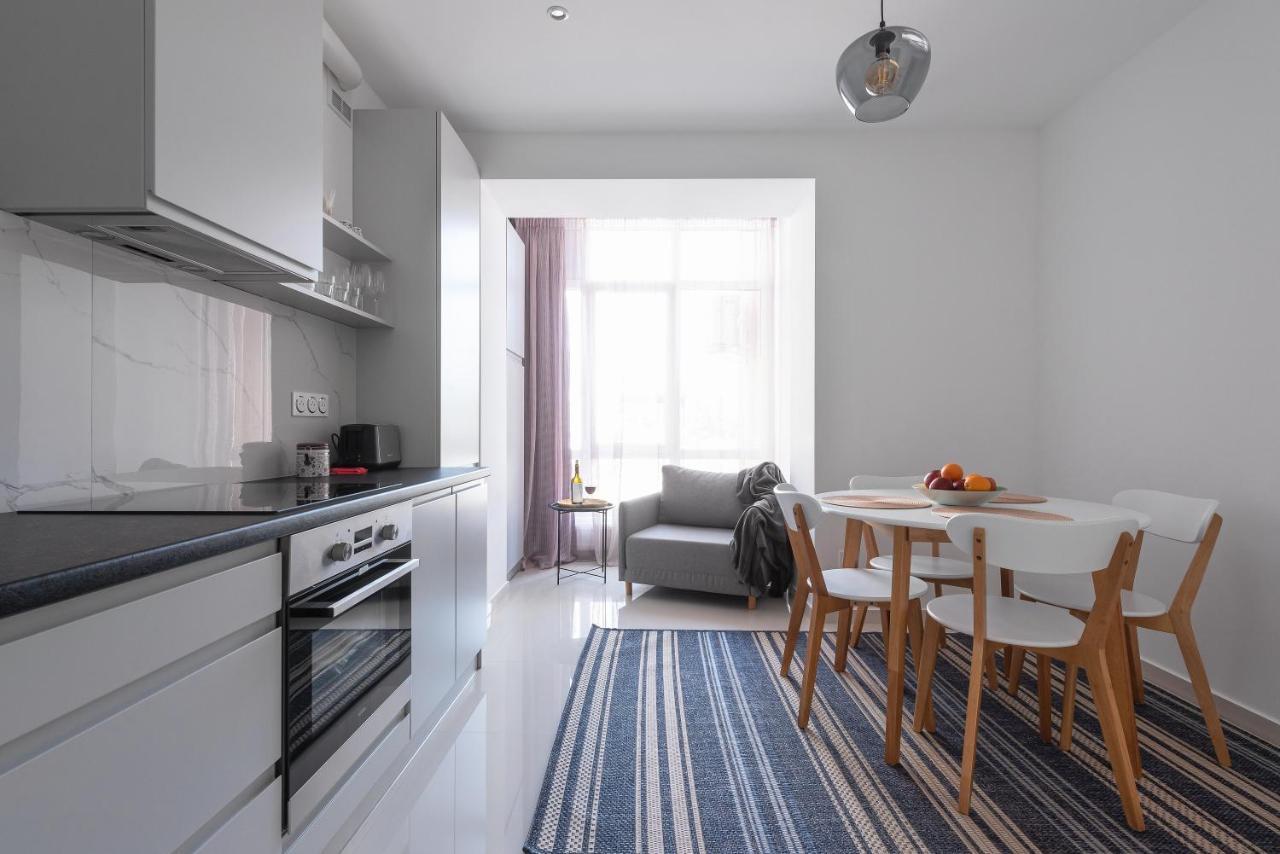 Luxury Apartment Slava Ukraini Ivano Frankivsk Bagian luar foto