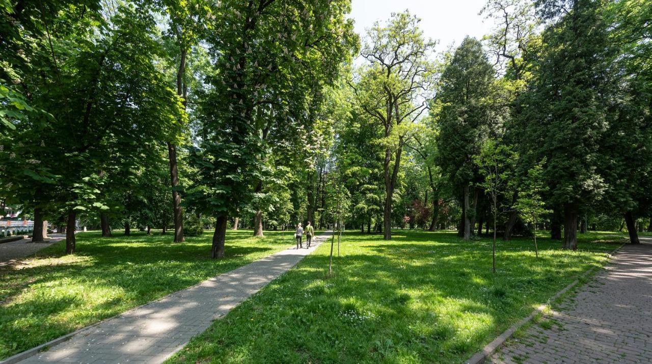 Luxury Apartment Slava Ukraini Ivano Frankivsk Bagian luar foto